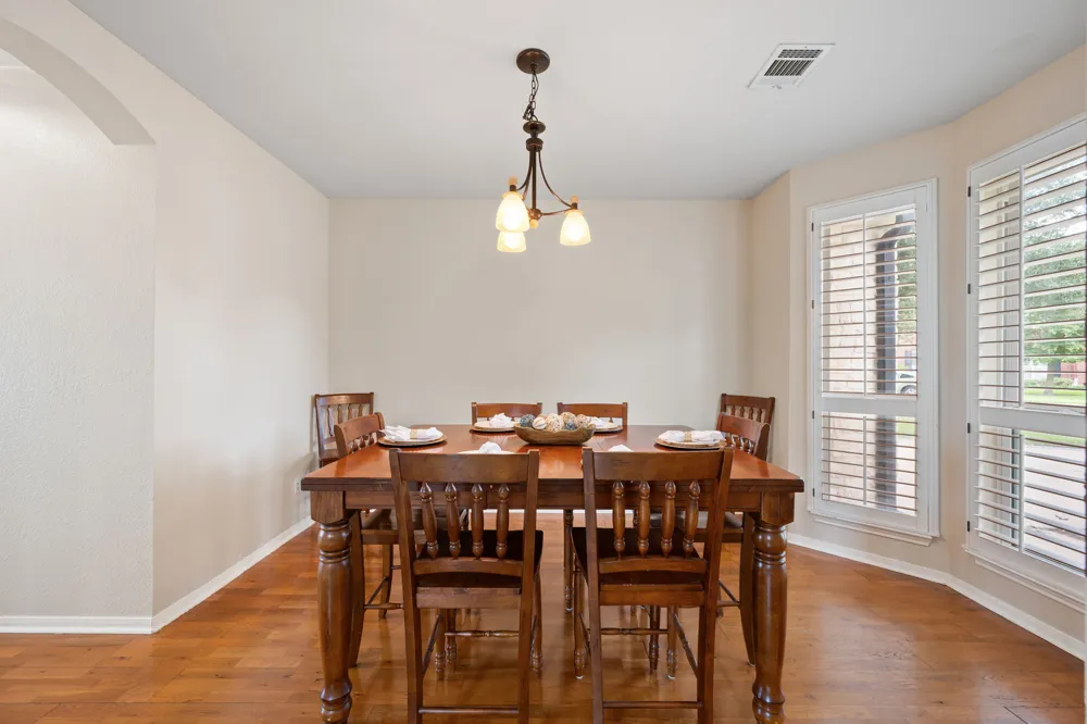706 Sage Court Pflugerville, TX 78660
