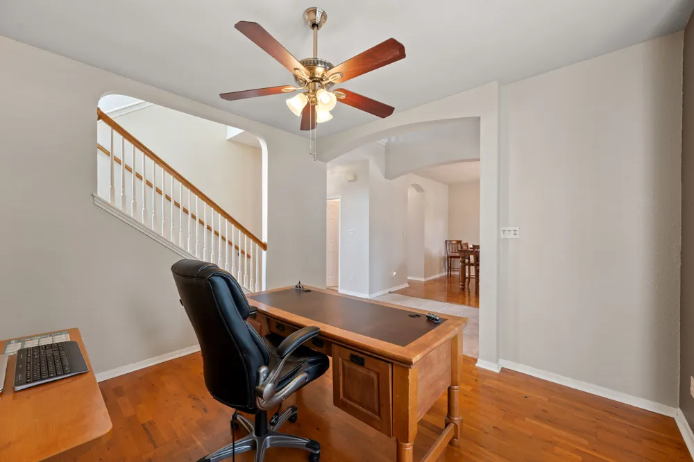 706 Sage Court Pflugerville, TX 78660