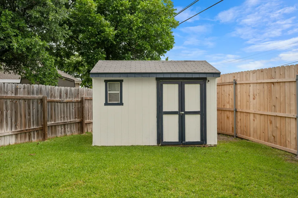 706 Sage Court Pflugerville, TX 78660