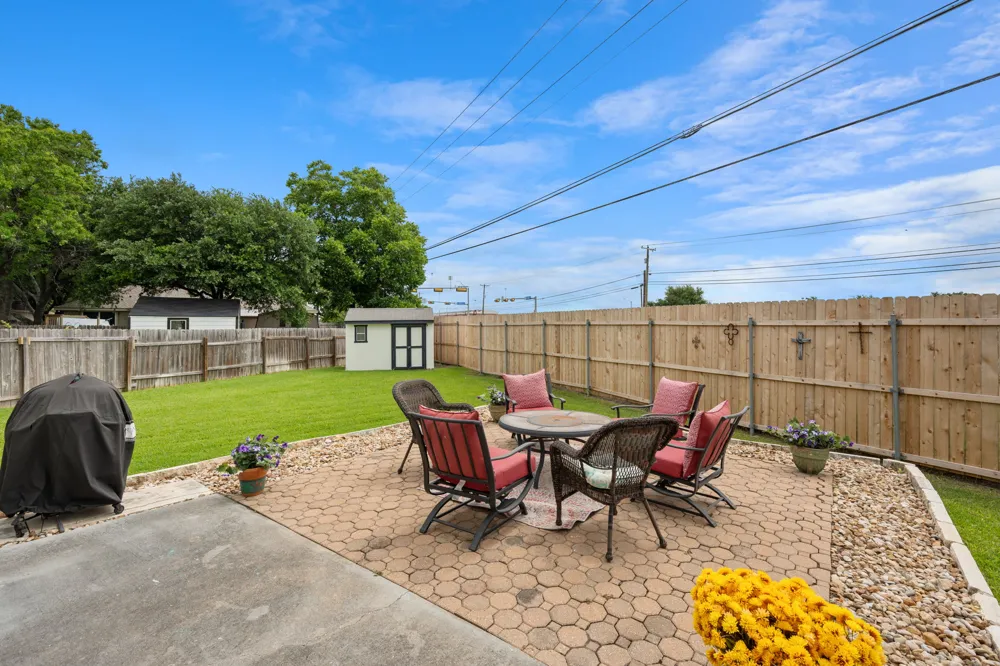 706 Sage Court Pflugerville, TX 78660