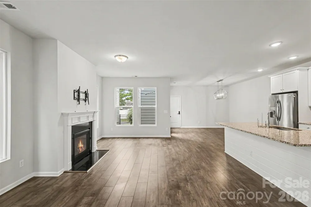808 Lyndon Station Drive Pineville, NC 28134