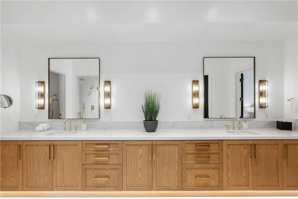 15931 Via De Santa Fe Rancho Santa Fe, CA 92067