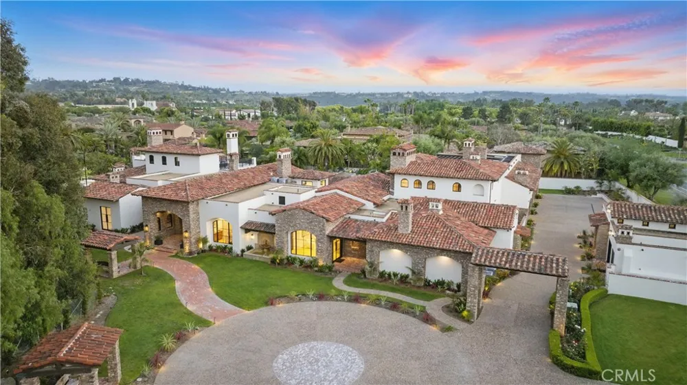 15931 Via De Santa Fe Rancho Santa Fe, CA 92067