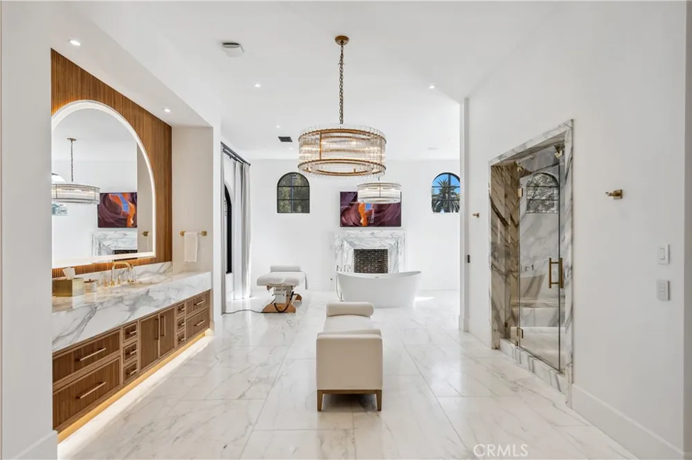 15931 Via De Santa Fe Rancho Santa Fe, CA 92067