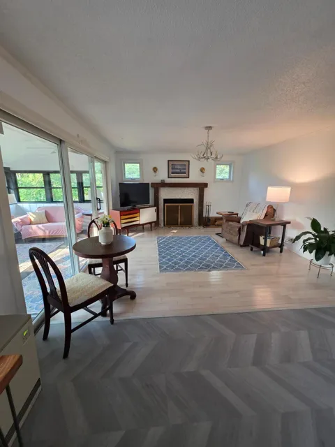 18116 Captive Lake Road