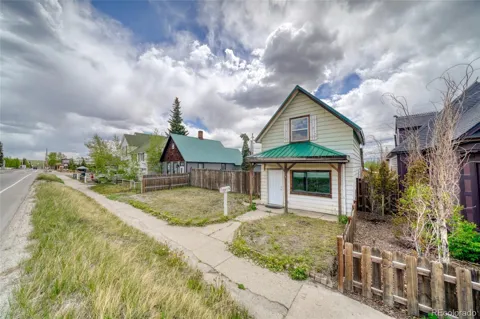 1117 Poplar Street