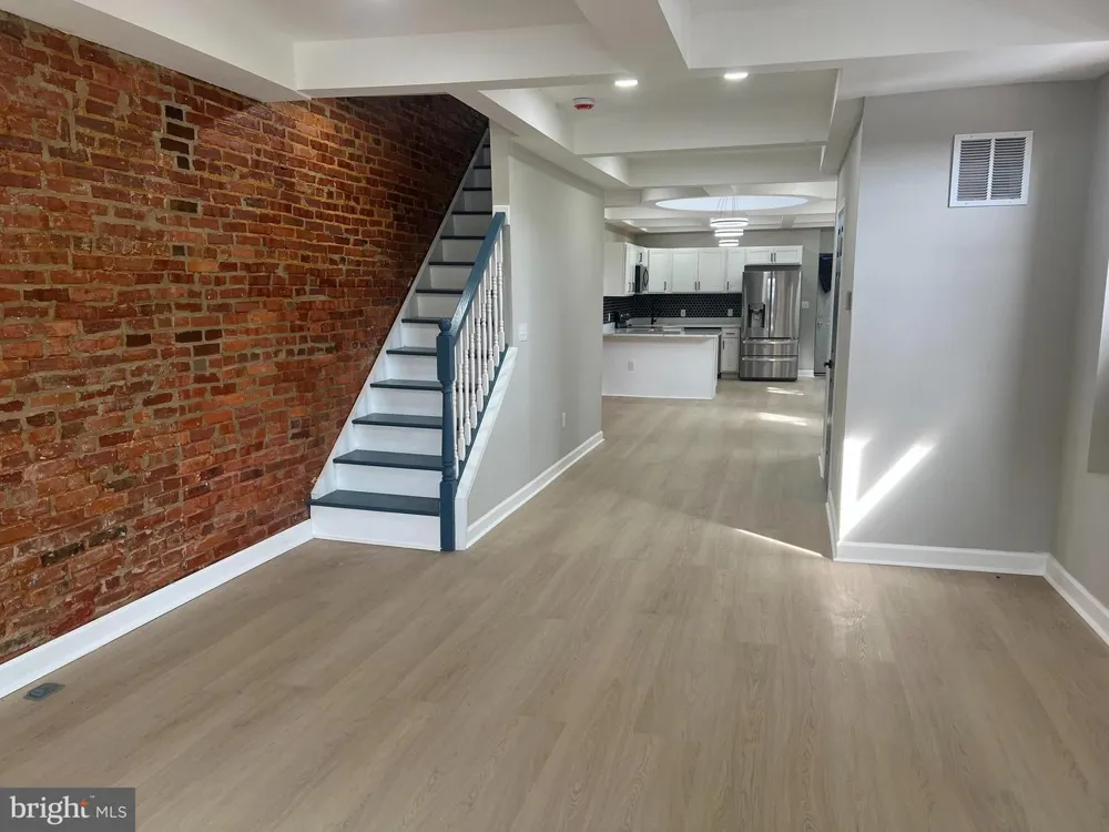 901 LUZERNE AVENUE Baltimore, MD 21205