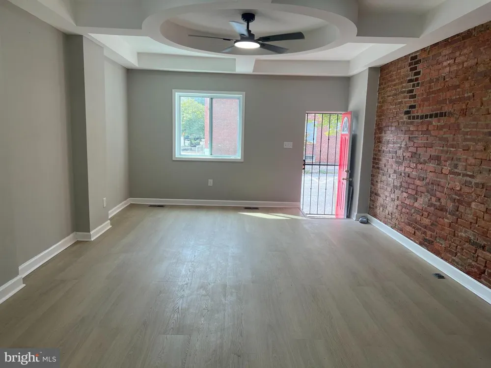 901 LUZERNE AVENUE Baltimore, MD 21205