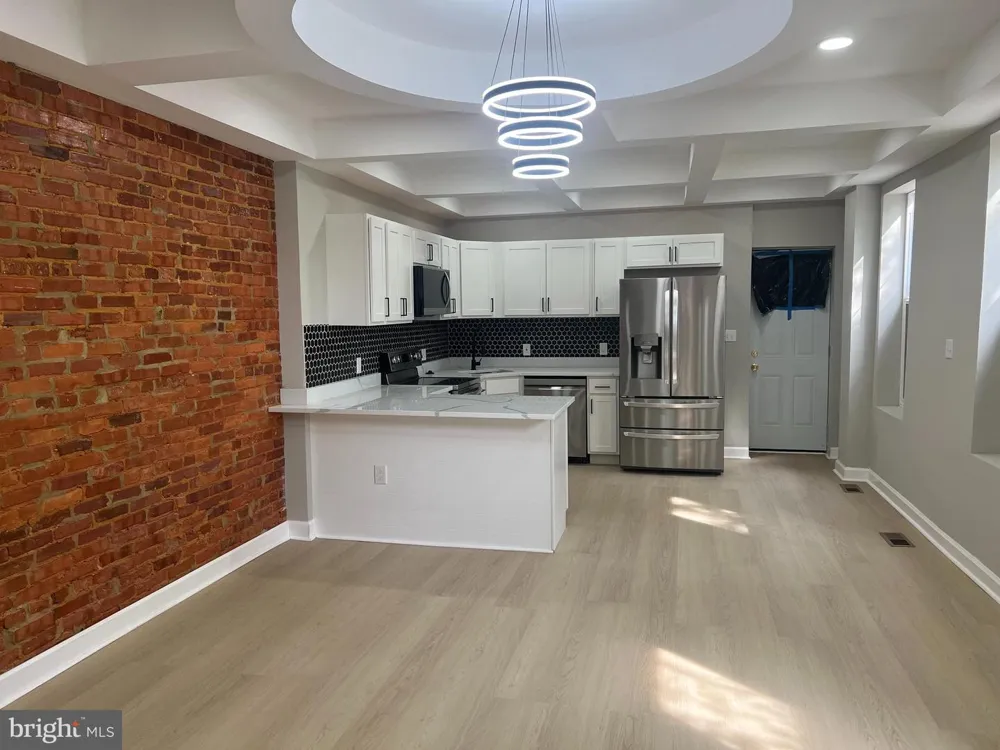 901 LUZERNE AVENUE Baltimore, MD 21205