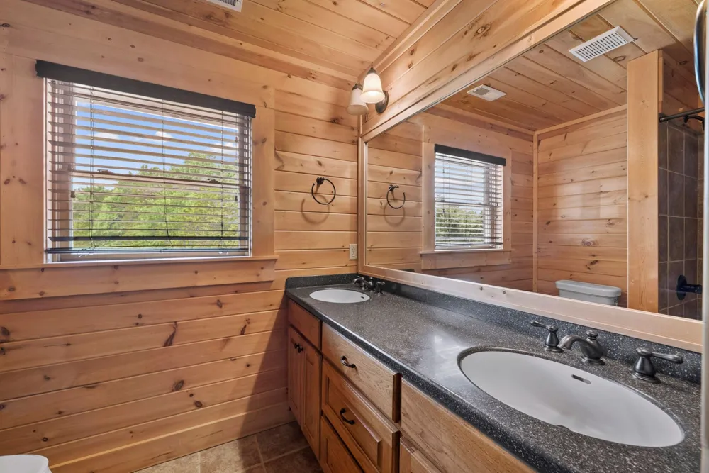 2465 Browns Mill Rd Lascassas, TN 37085