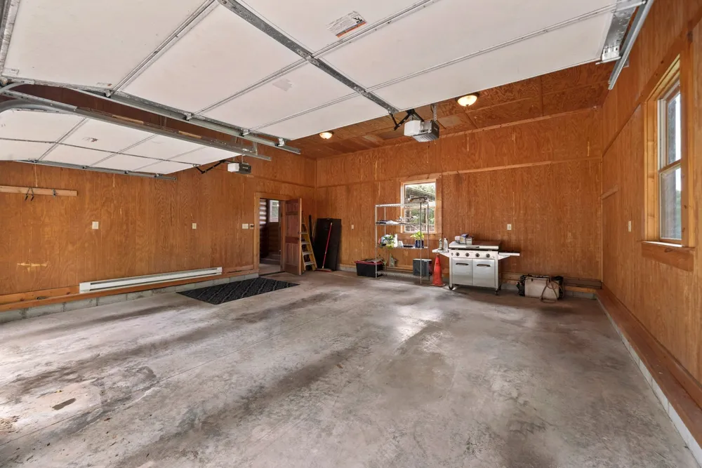 2465 Browns Mill Rd Lascassas, TN 37085