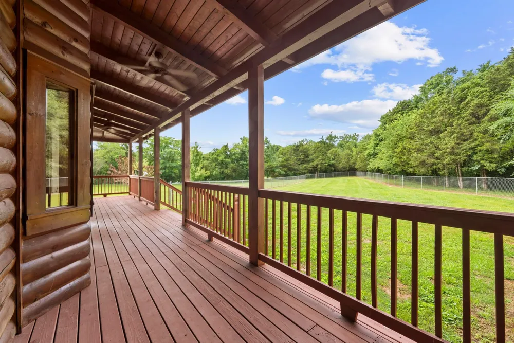 2465 Browns Mill Rd Lascassas, TN 37085