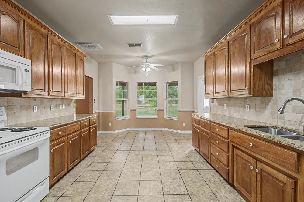 483 Christy Kay Lane Rhome, TX 76078