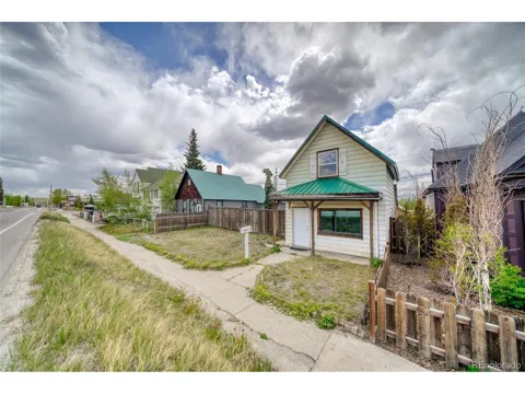 1117 Poplar Street