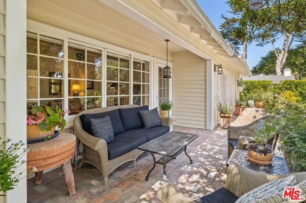 1520 Willina Lane Santa Barbara, CA 93108