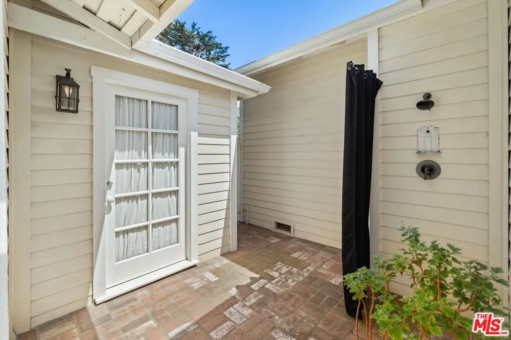 1520 Willina Lane Santa Barbara, CA 93108