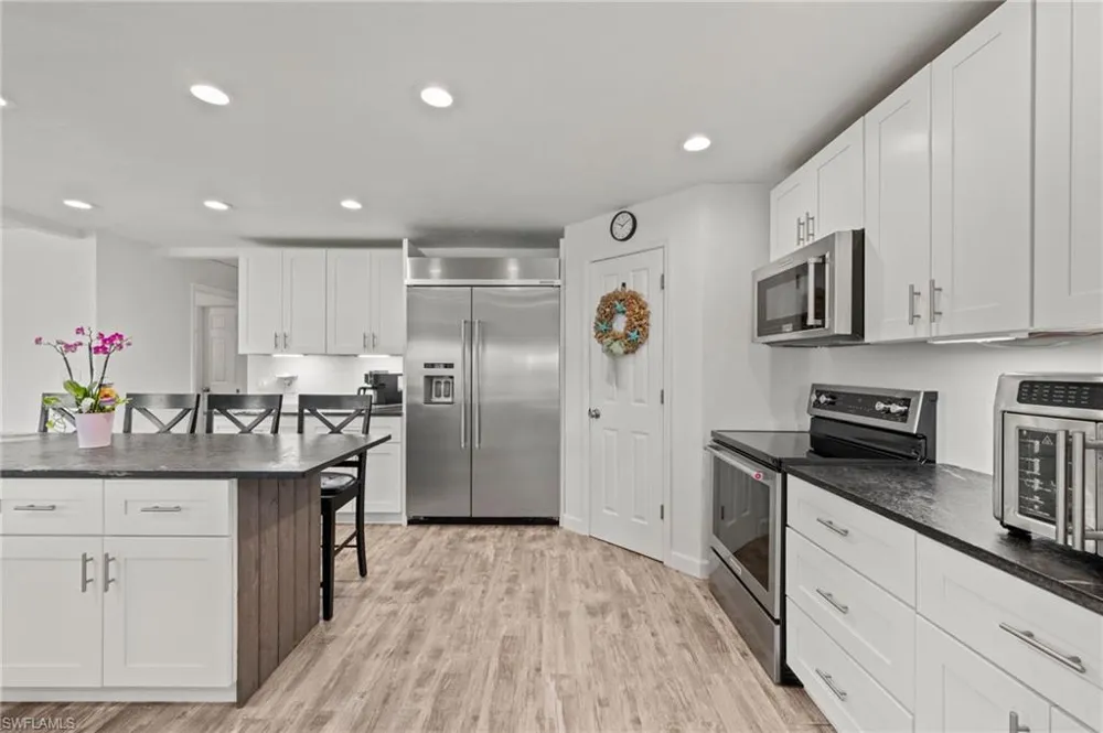 12213 Star Shell Drive Matlacha Isles, FL 33991