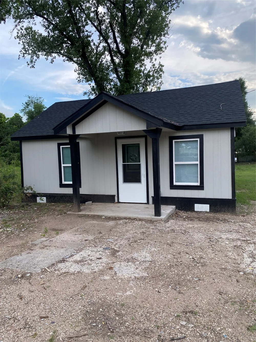 324 Hogan Lane Bellmead, TX 76705