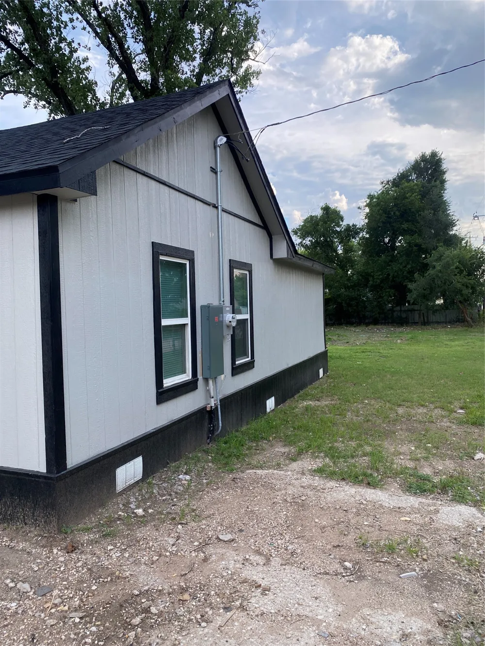 324 Hogan Lane Bellmead, TX 76705