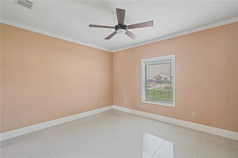 5498 Lonesome Dove Robstown, TX 78380