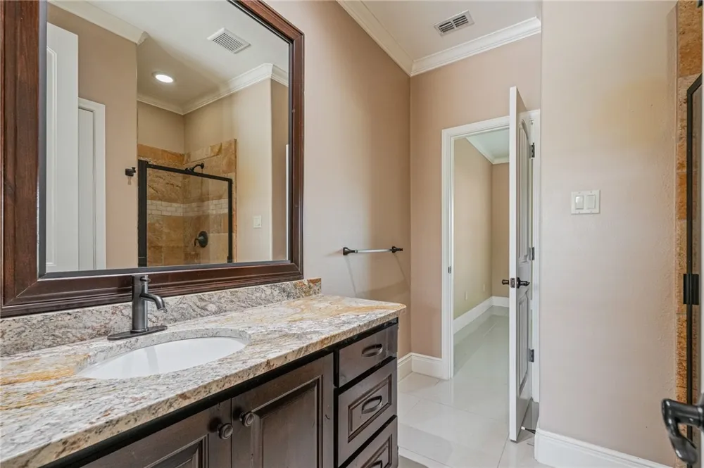 5498 Lonesome Dove Robstown, TX 78380