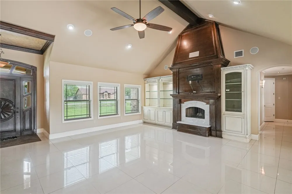 5498 Lonesome Dove Robstown, TX 78380