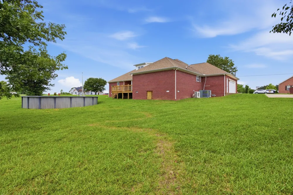 163 Tabor Pl Hohenwald, TN 38462