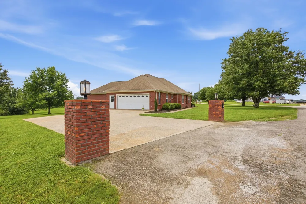 163 Tabor Pl Hohenwald, TN 38462