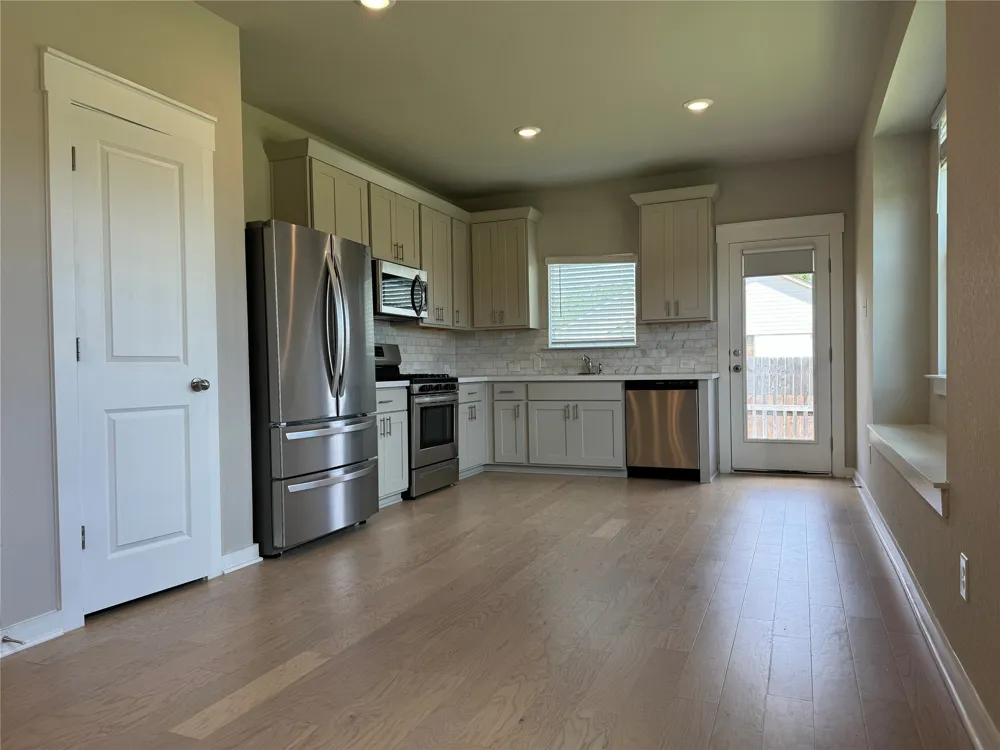 17502 Bay Skipper Drive Pflugerville, TX 78660