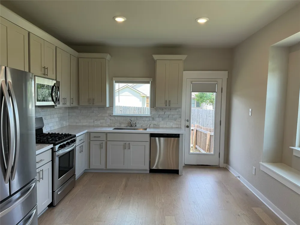 17502 Bay Skipper Drive Pflugerville, TX 78660
