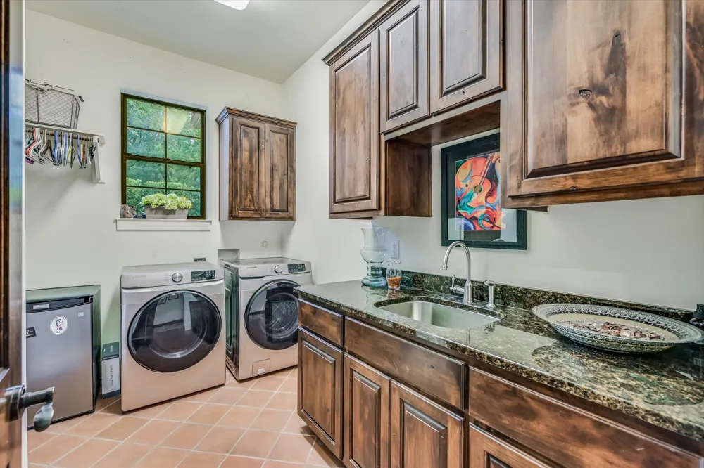 409 Turquoise Horseshoe Bay, TX 78657