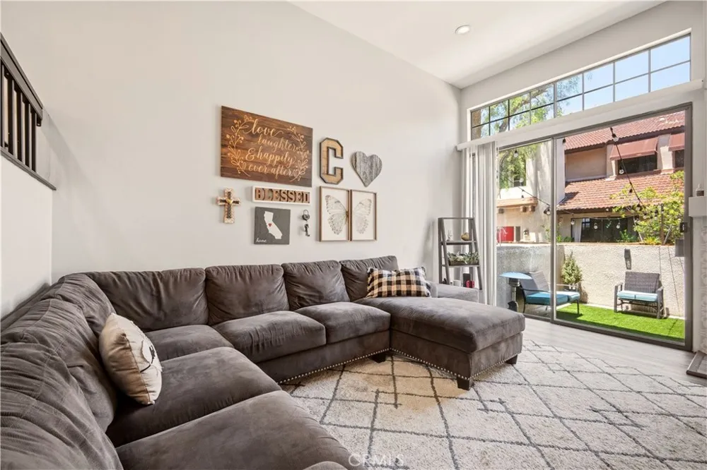 19 Wildflower Place Phillips Ranch, CA 91766