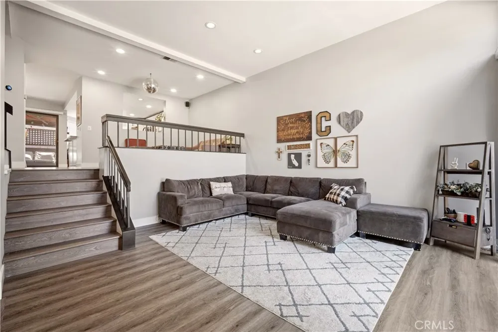 19 Wildflower Place Phillips Ranch, CA 91766