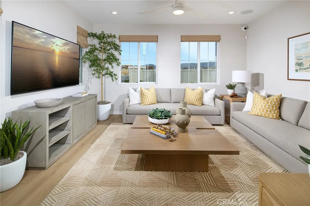 33535 Mission Trail #94 Lake Elsinore, CA 92530