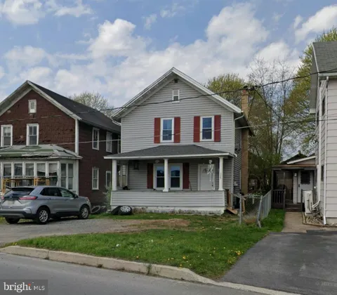 137 RAILROAD STREET