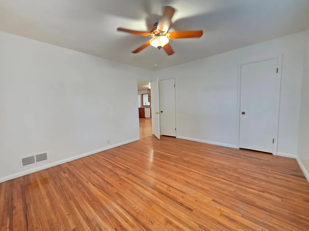 723 S 4th Street Le Sueur, MN 56058
