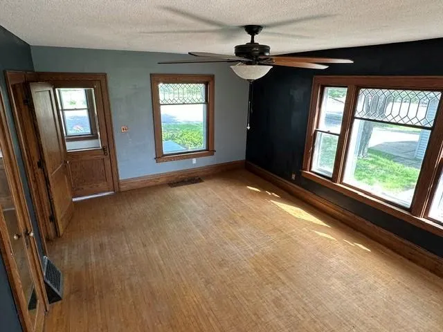 207 S Lake Street Belview, MN 56214