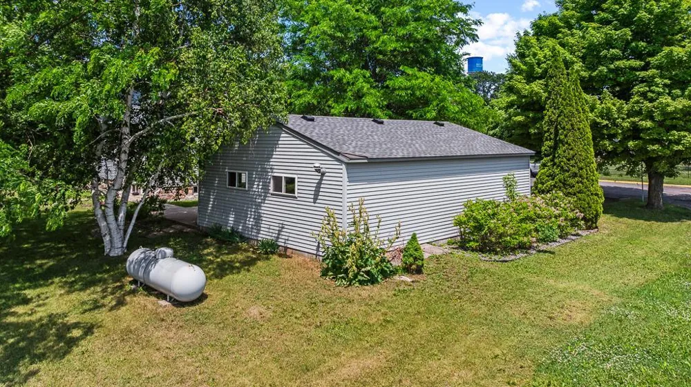 207 S Lake Street Belview, MN 56214