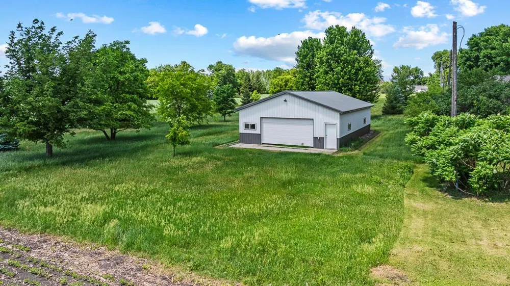 207 S Lake Street Belview, MN 56214