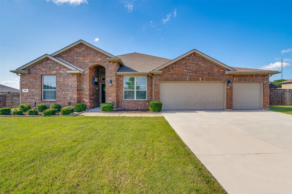 304 Amber Lane Nevada, TX 75173