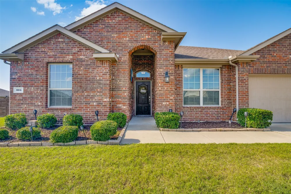 304 Amber Lane Nevada, TX 75173