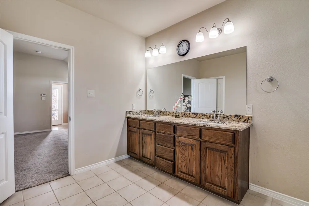 304 Amber Lane Nevada, TX 75173
