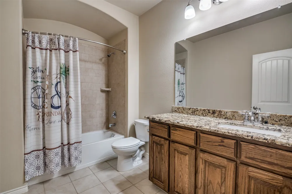 304 Amber Lane Nevada, TX 75173
