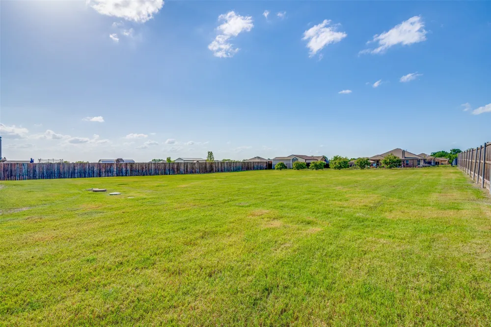 304 Amber Lane Nevada, TX 75173