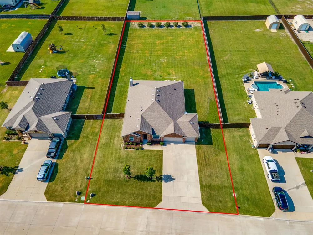 304 Amber Lane Nevada, TX 75173