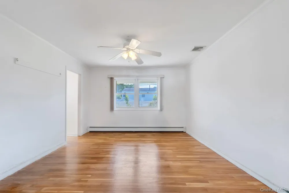 13 Fruitwood Lane Commack, NY 11725