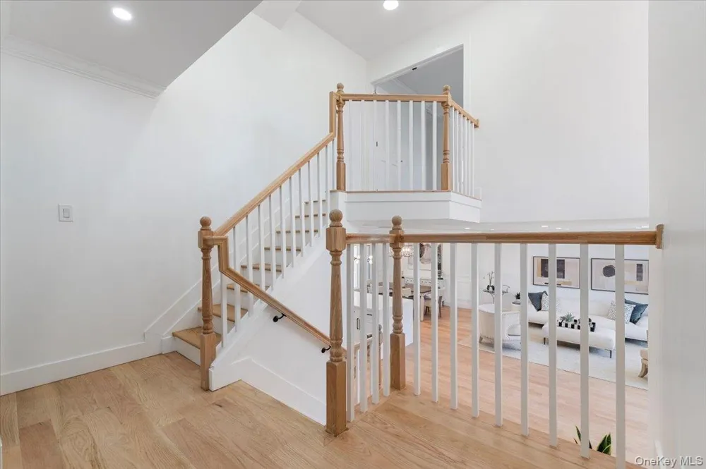 77 Bounty Lane Jericho, NY 11753