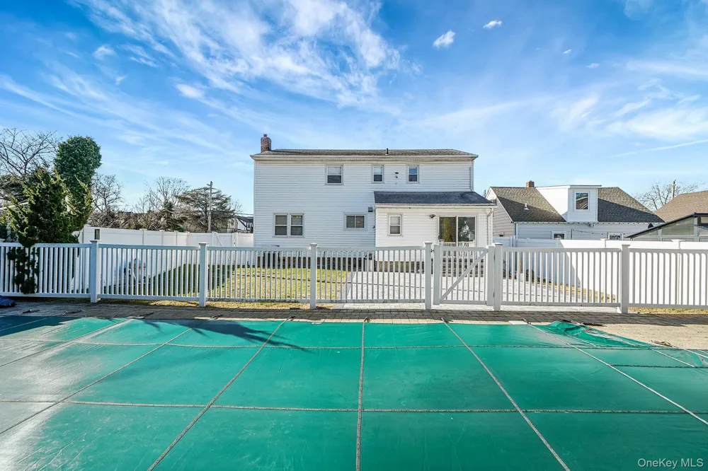 2415 Babylon Turnpike Merrick, NY 11566