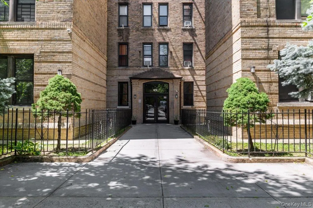 83-52 Talbot Street #6H Kew Gardens, NY 11415
