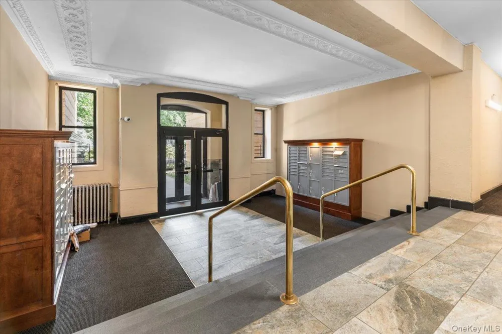 83-52 Talbot Street #6H Kew Gardens, NY 11415